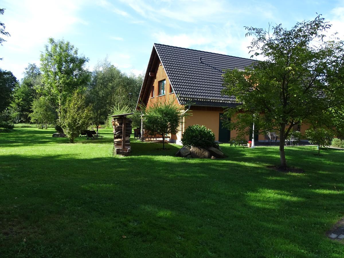 Gasthaus & Pension Am Kurfuerstendamm Burg  Exterior photo